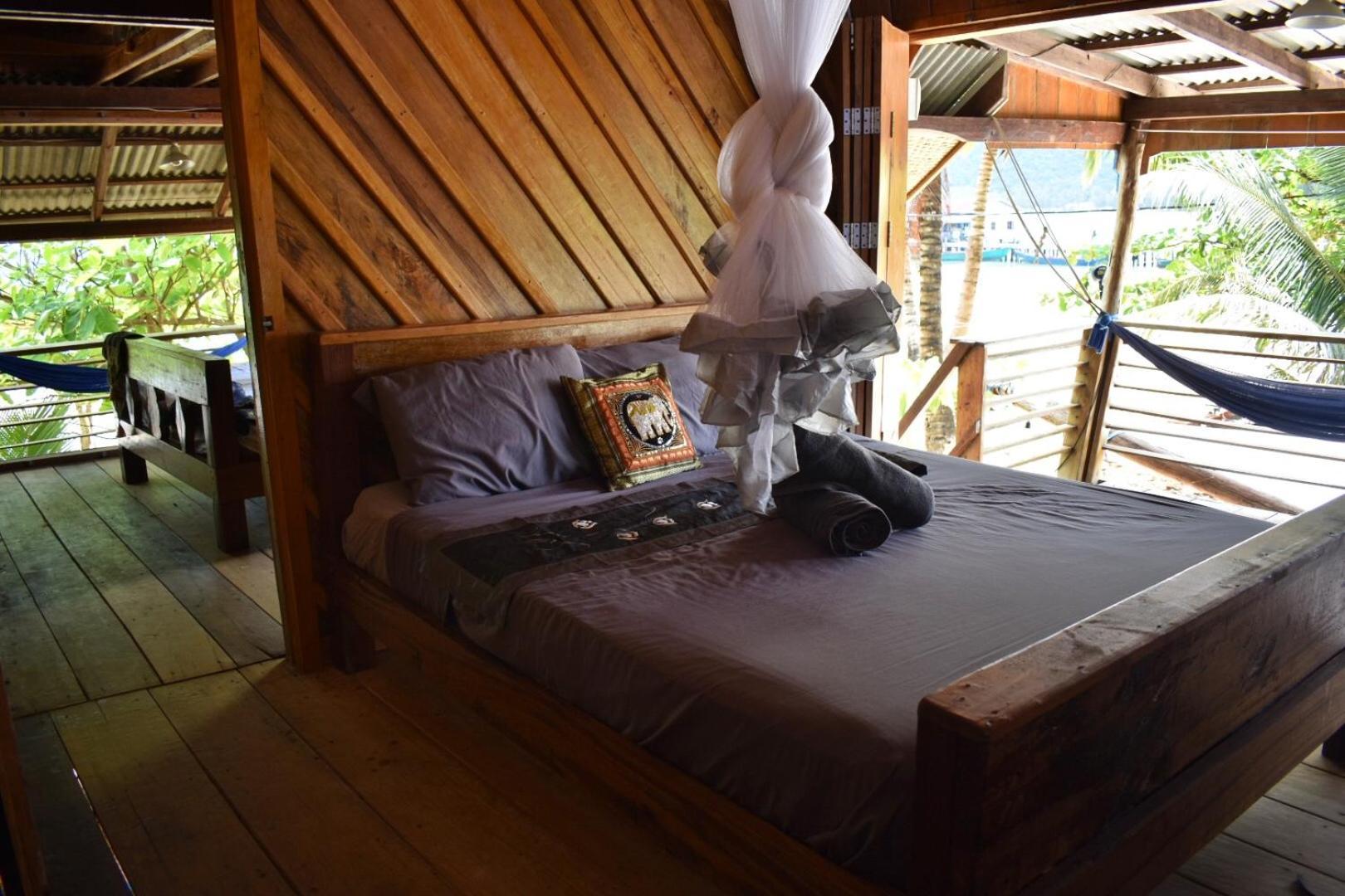 Beach House Cambodia Koh Rong Sanloem Exterior photo